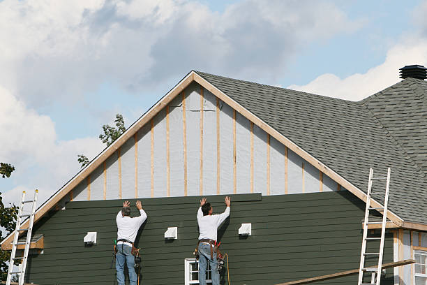 Professional Emergency Siding Repair technician working in Cologne, MN